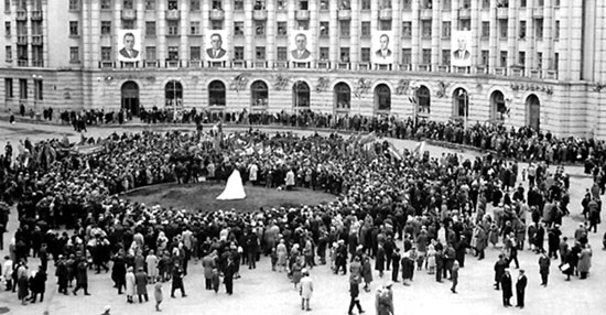Гвардейская площадь, 26 июня 1966 года